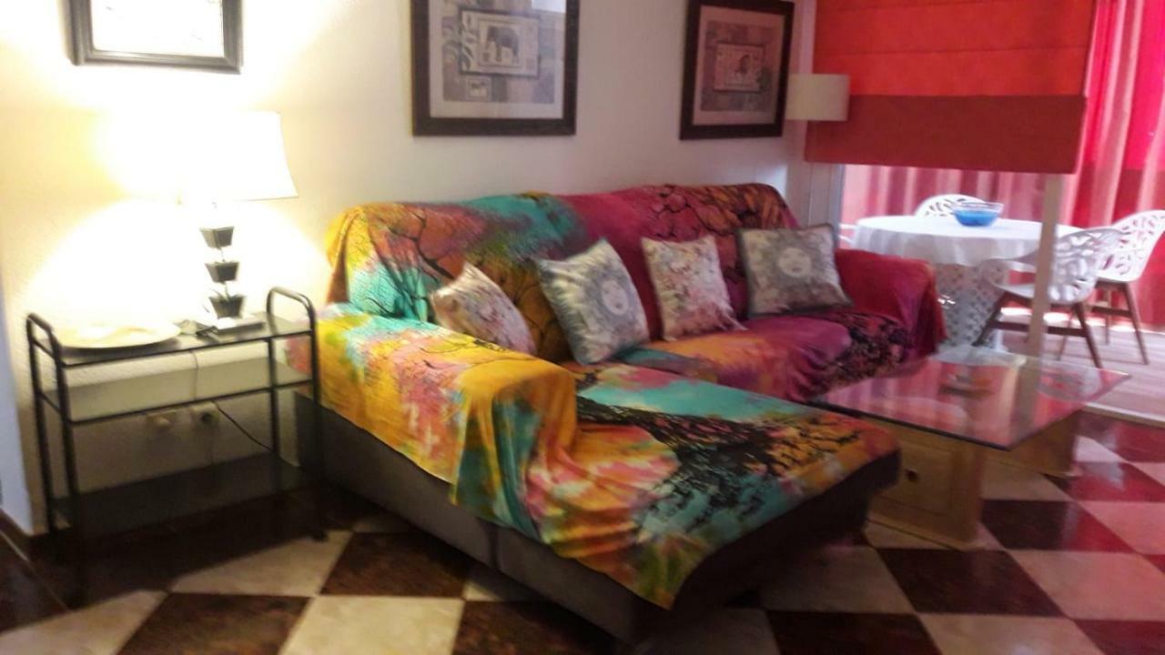 Apartamento Carihuela Playa Lejlighed Torremolinos Eksteriør billede